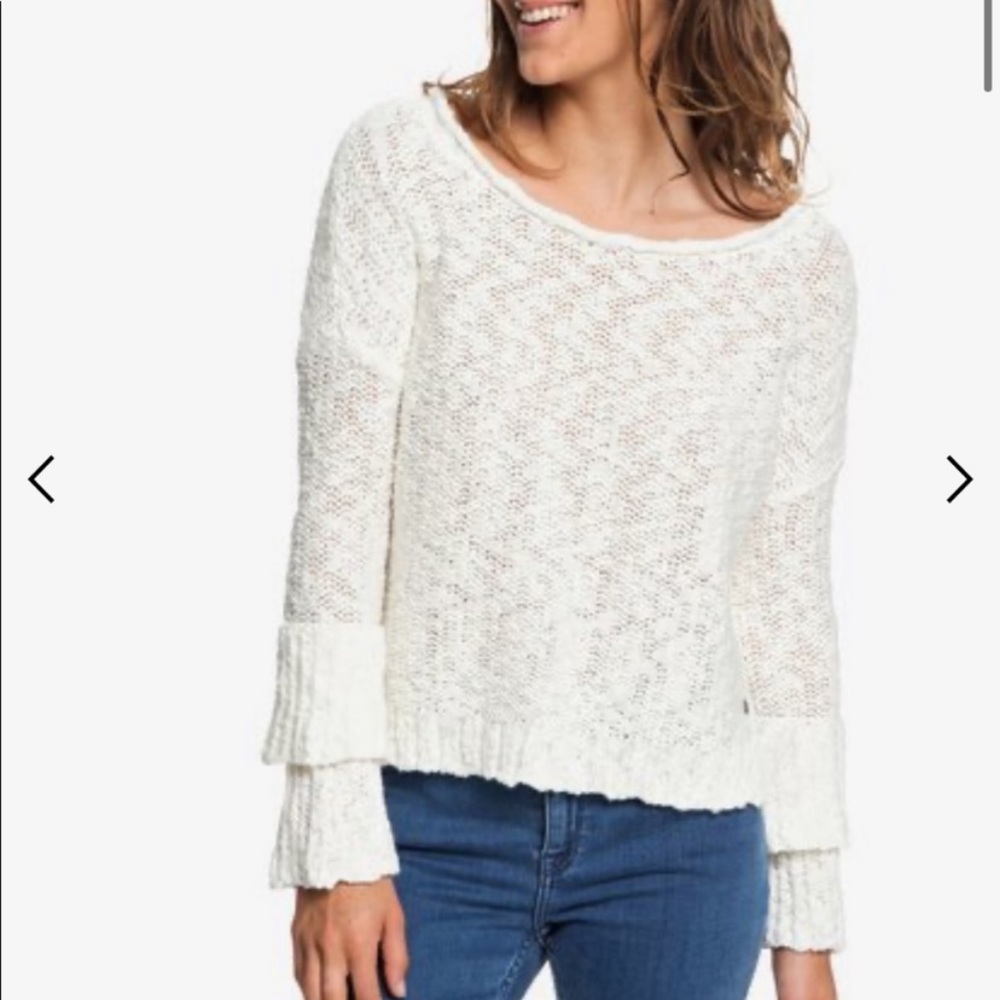Roxy ruffled party sleeve sweater large